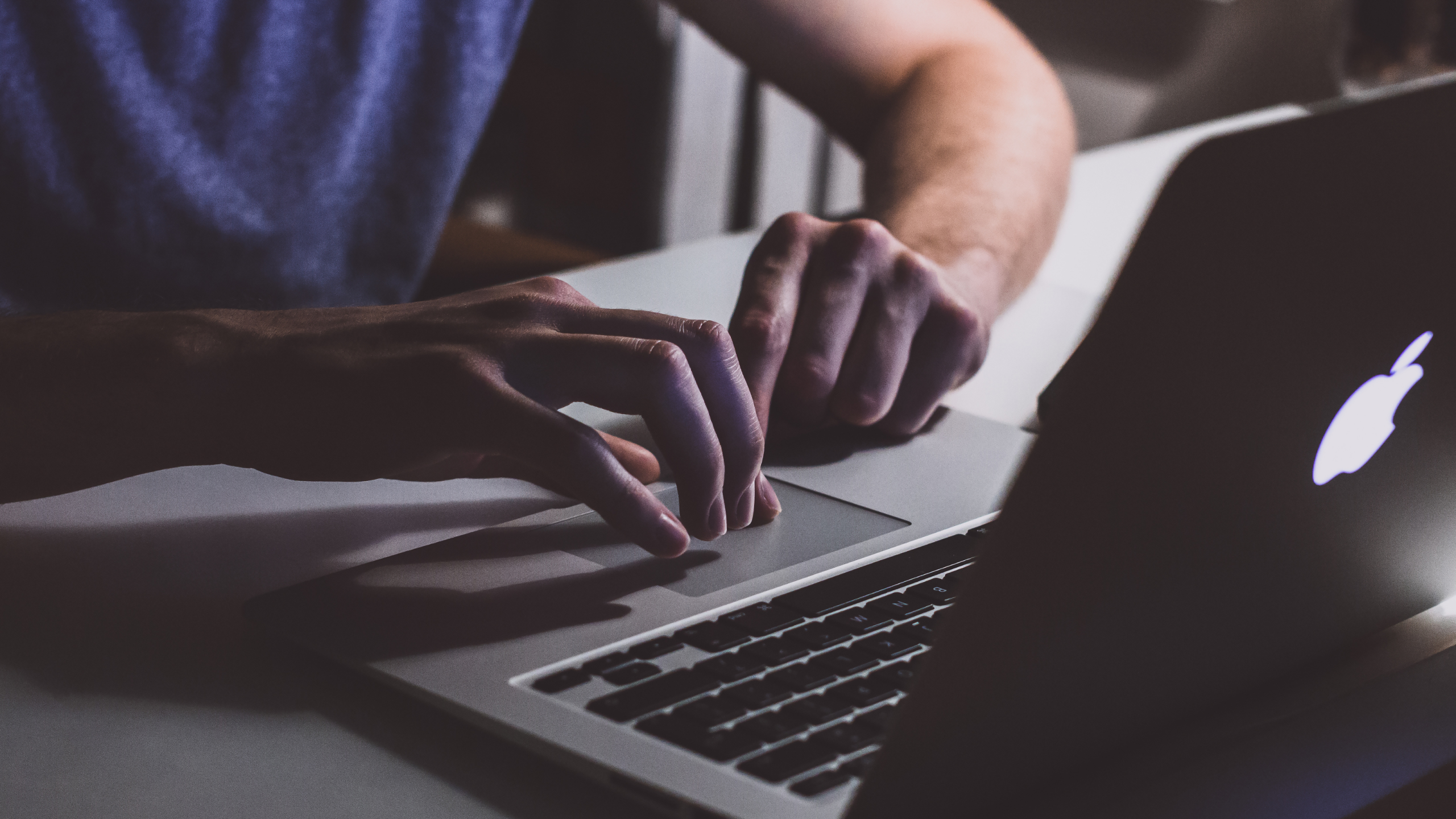 M&uuml;ssen auch Influencer Steuern zahlen? RST-Tipps einfach erkl&auml;rt